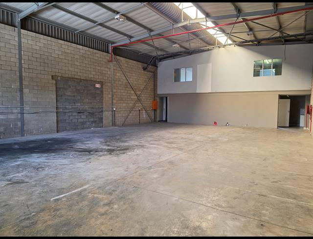 394M² MINI FACTORY TO LET IN KYA SANDS